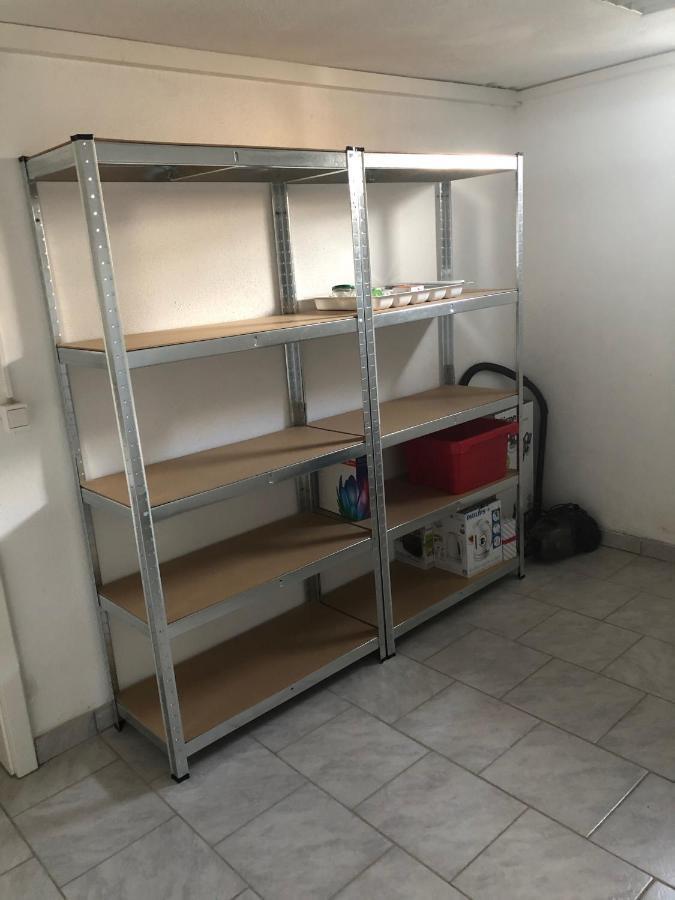 Moderne Helle 2,5 Zimmer Wohnung Mit Grossem Bad Und Kueche In Trossingen Exterior photo