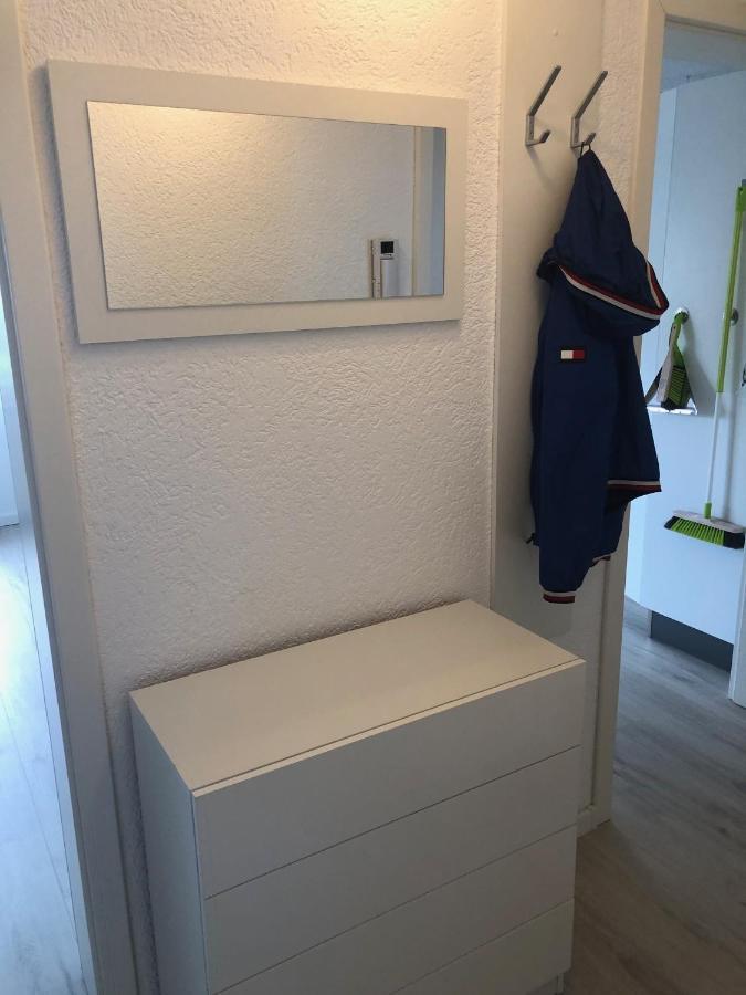 Moderne Helle 2,5 Zimmer Wohnung Mit Grossem Bad Und Kueche In Trossingen Exterior photo