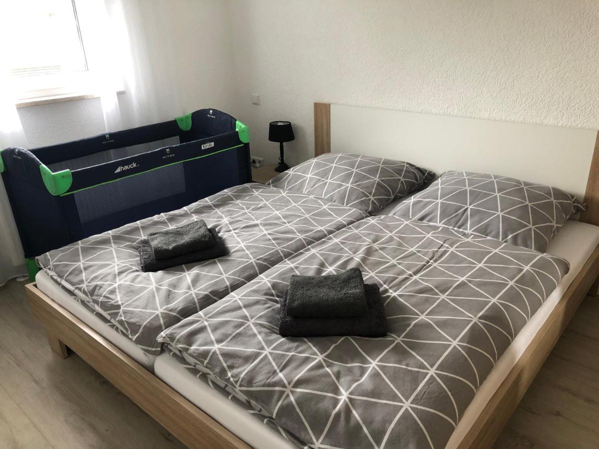 Moderne Helle 2,5 Zimmer Wohnung Mit Grossem Bad Und Kueche In Trossingen Exterior photo